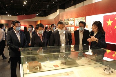 百年航程 赤子僑心 慶祝中國共產黨成立100周年主題展開幕